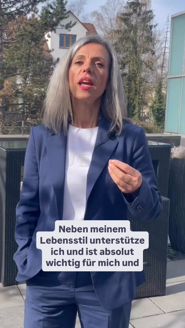 🔬 „Ubiquinol ist die aktive Form von Q10 – und das braucht dein Körper täglich!“

Ana Lorena von @medicomde bringt’s auf den Punkt: Ubiquinol unterstützt deine Zellen bei der Energiegewinnung und schützt gleichzeitig vor oxidativem Stress.
 
Mehr Energie, besserer Zellschutz – für ein gutes Gefühl von innen heraus! 🧡
 
Mehr Infos findest du auch auf www.ubiquinol.info 
 
#Ubiquinol #CoenzymQ10 #Zellgesundheit #NatürlichVital #Medicom AnaLorenaErklärt GesundAltern
